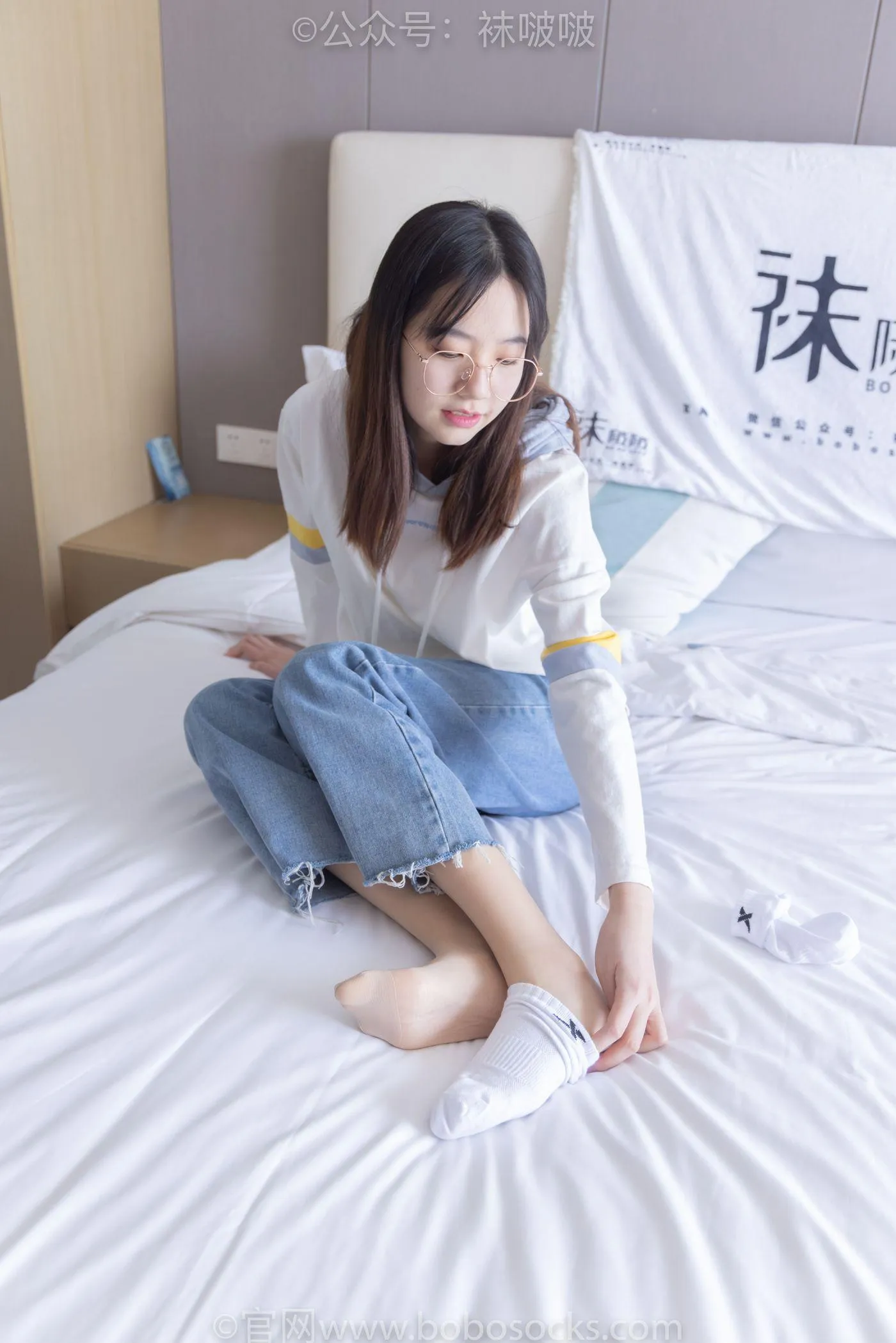 [BoBoSocks袜啵啵]NO.080 小甜豆-帆布鞋、白棉袜、肉丝（花絮版） [140P]插图7